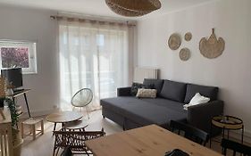 Appartement 40M2 Vue Sur Mer Acces Direct Plage Et Parking Prive